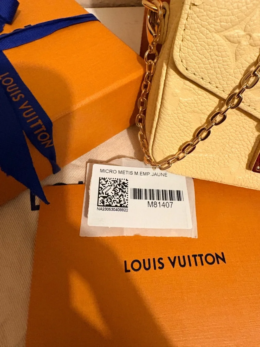 Louis Vuitton Micro Metis Empreinte Leather Jaune Yellow Bag - Picture 2 of 12